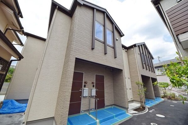 シュエットメゾンの物件外観写真